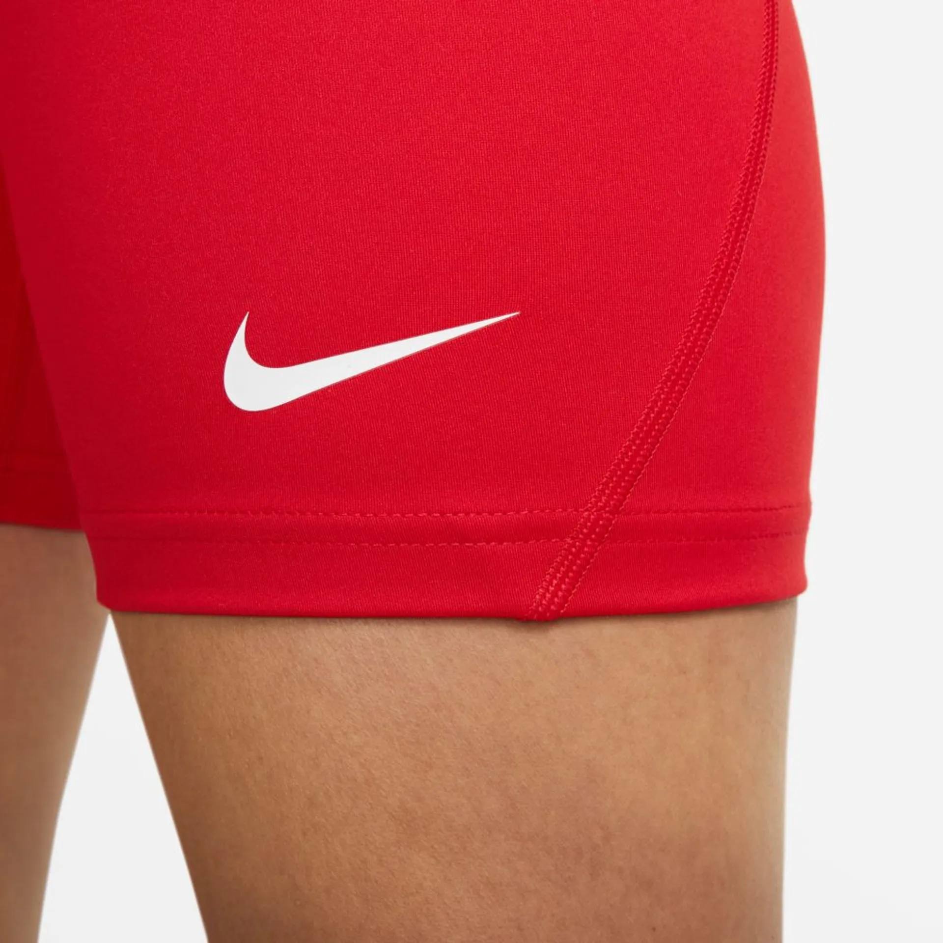W NK DF STRIKE NP SHORT