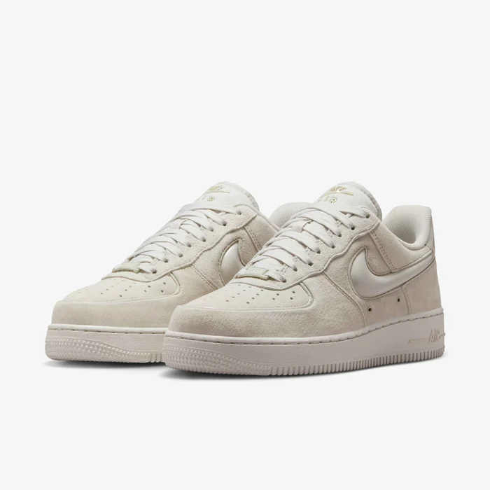 W AIR FORCE 1 07