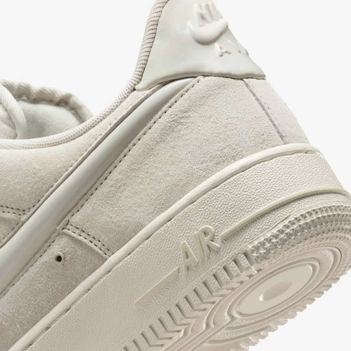 W AIR FORCE 1 07