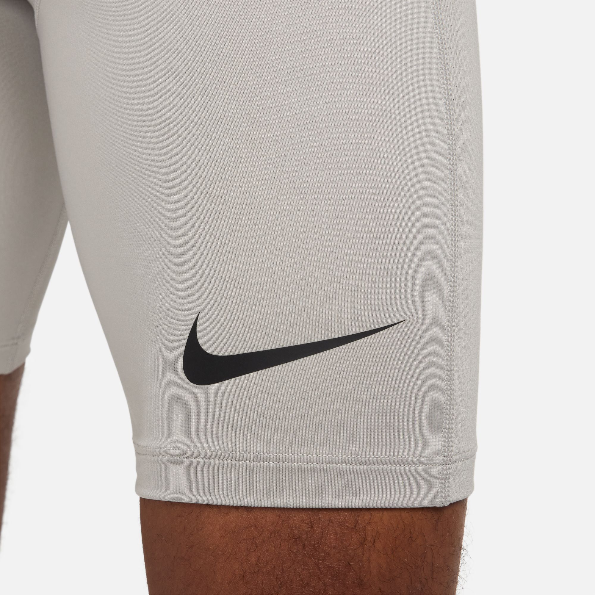 M NK DF STRIKE NP SHORT