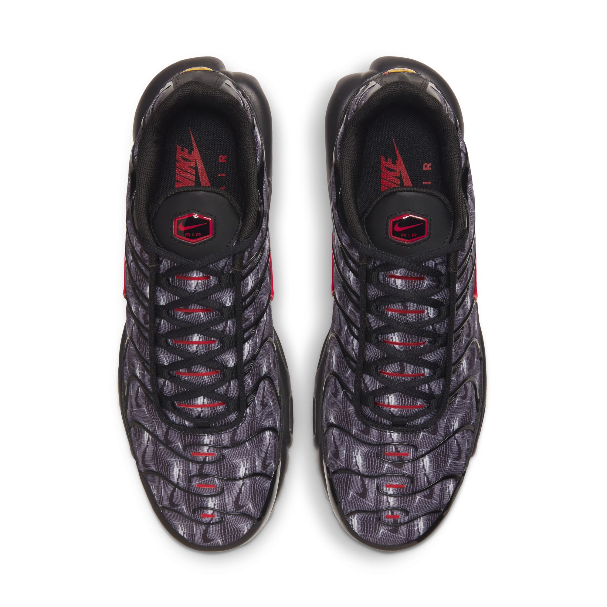 NIKE AIR MAX PLUS