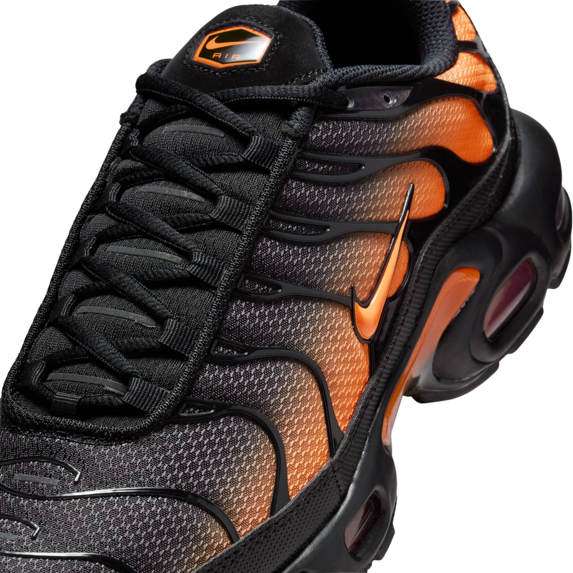NIKE AIR MAX PLUS