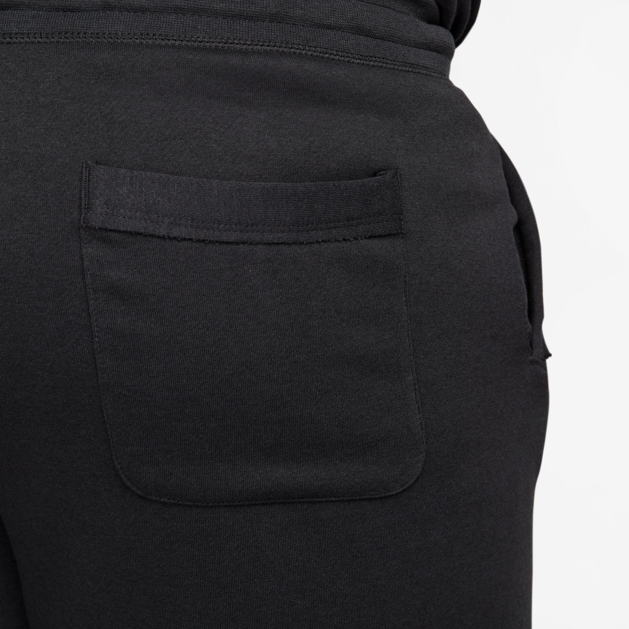 M NK CLUB ALUMNI HBR FT SHORT