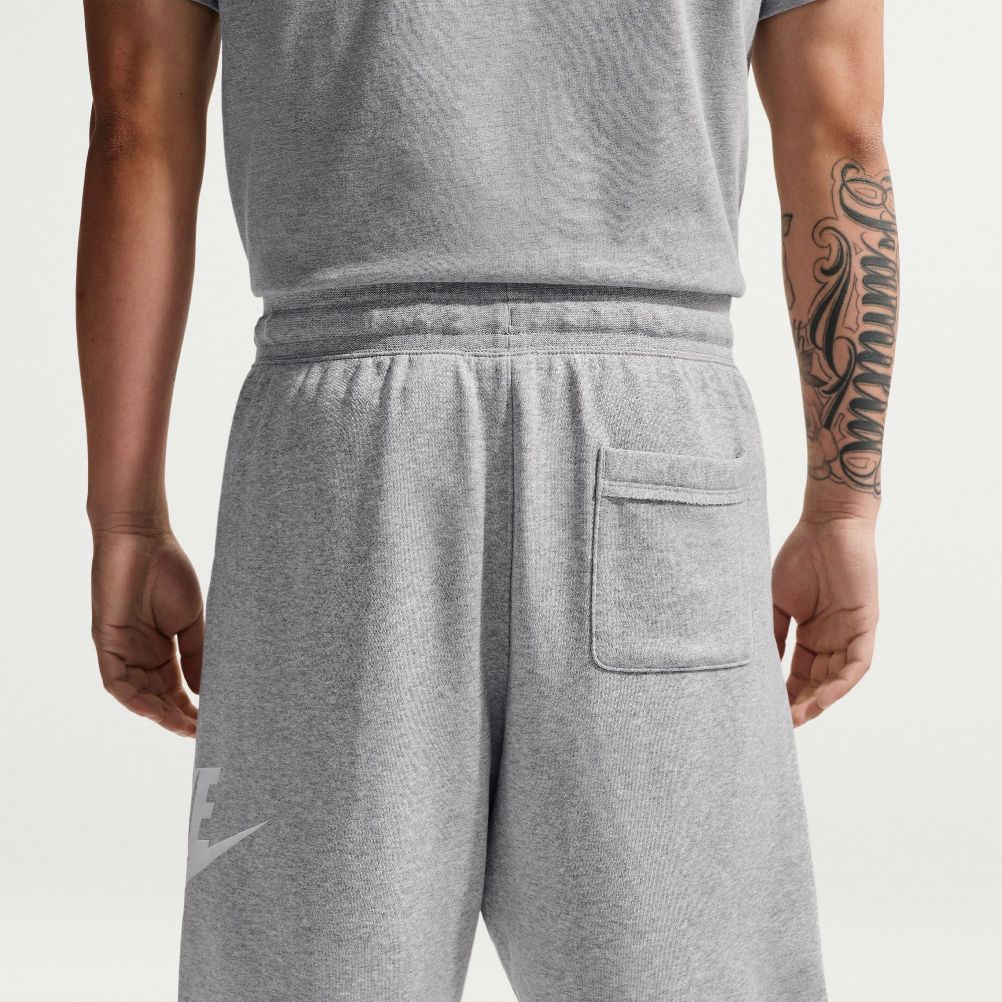 M NK CLUB ALUMNI HBR FT SHORT