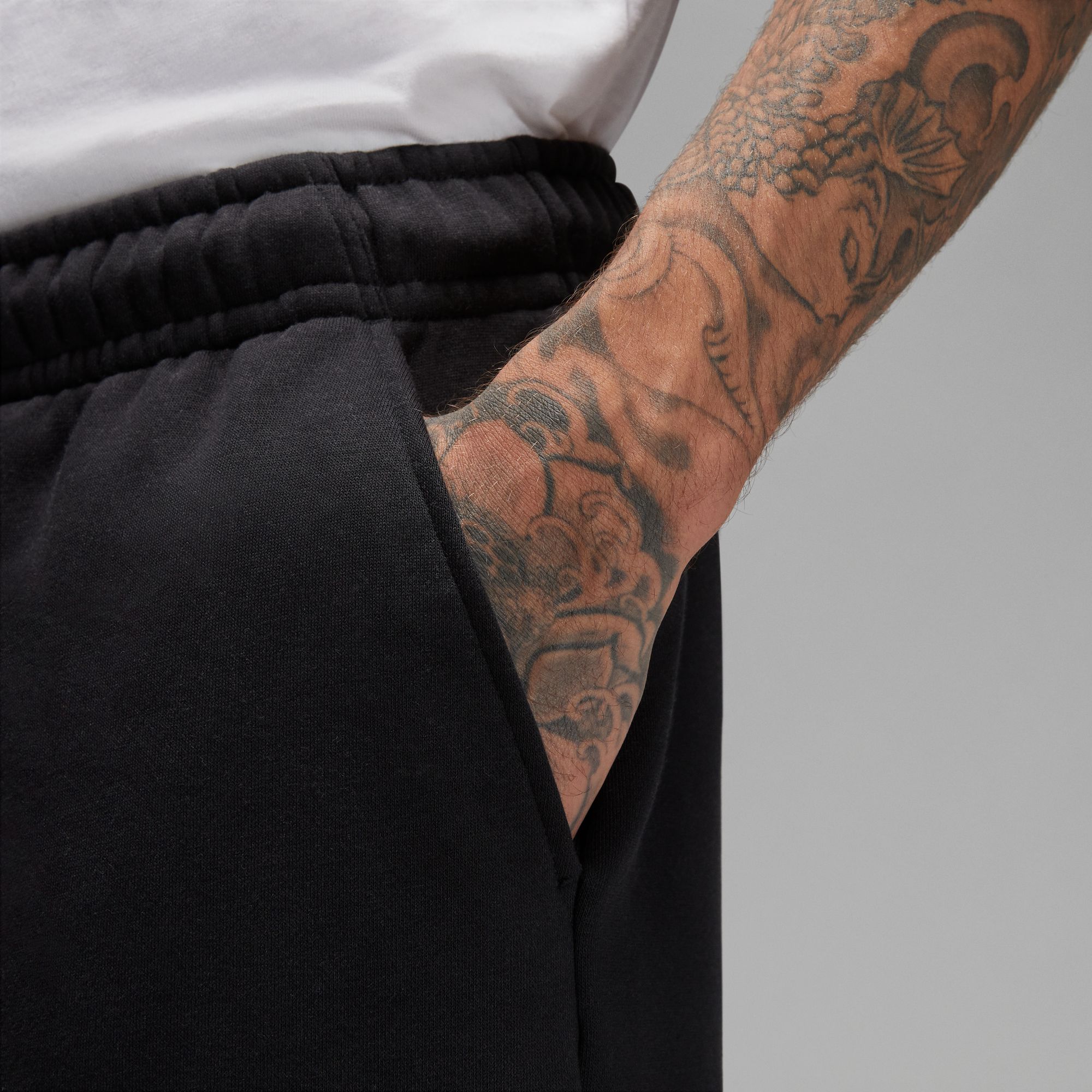 M J ESS FLC SHORT