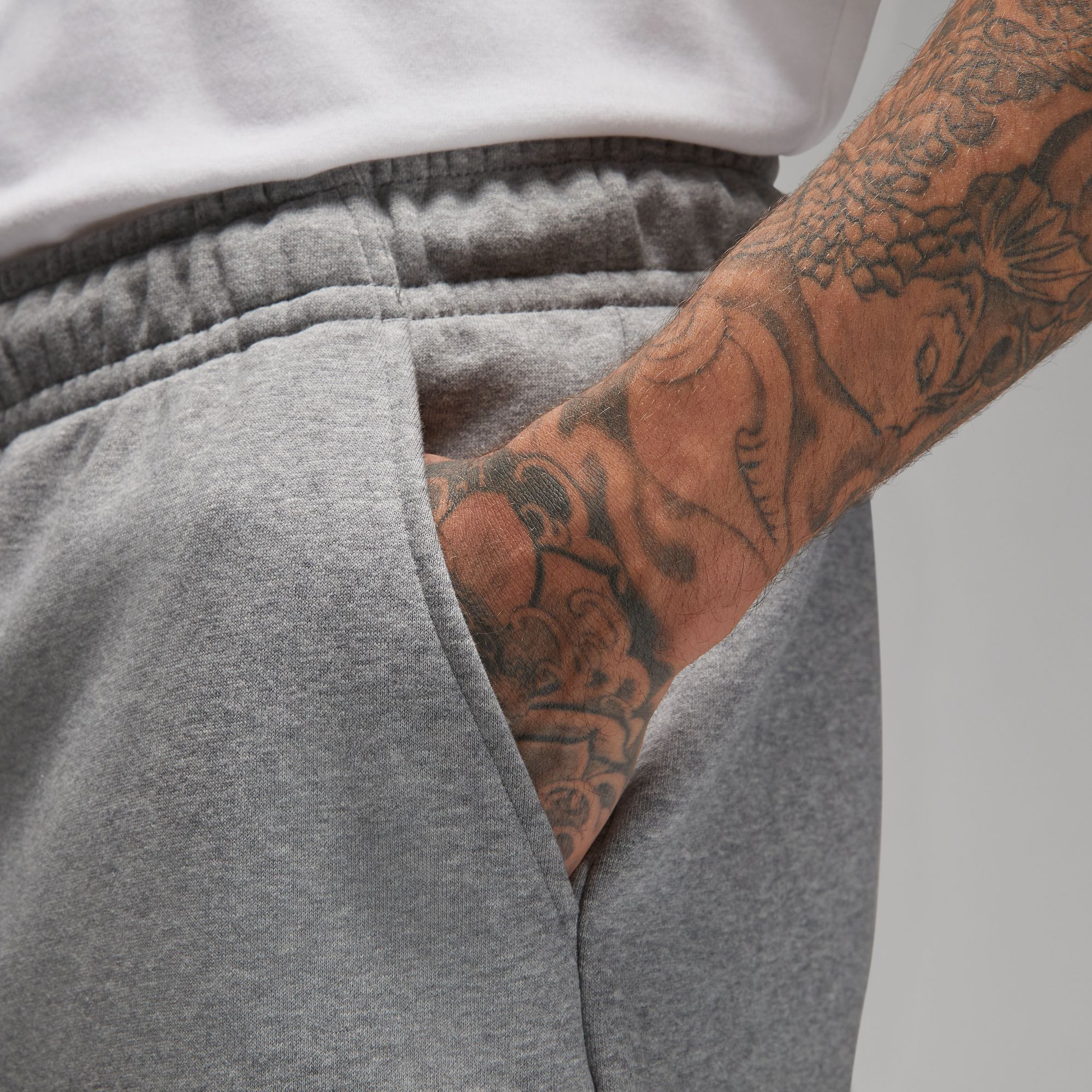 M J ESS FLC SHORT
