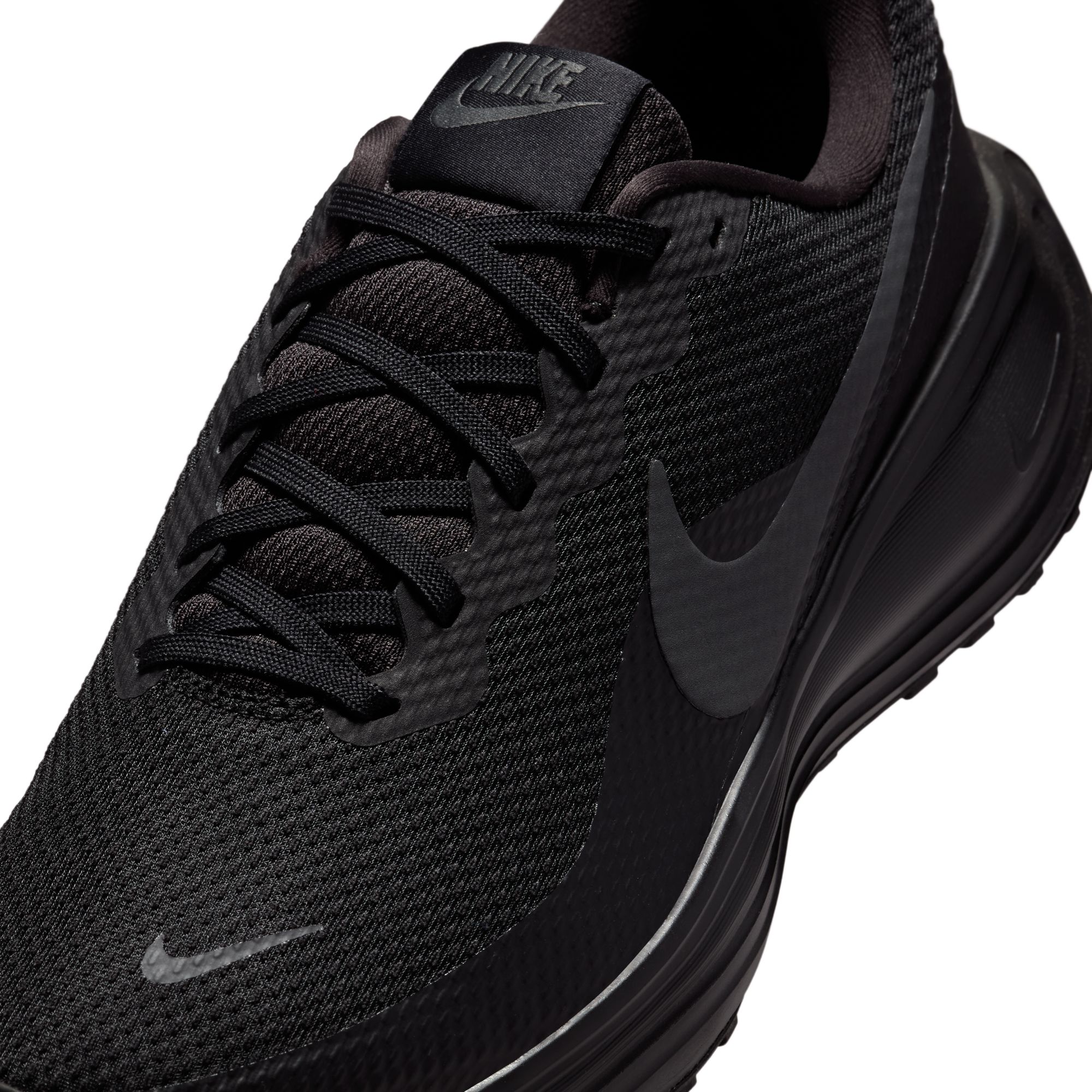 NIKE REVOLUTION 8