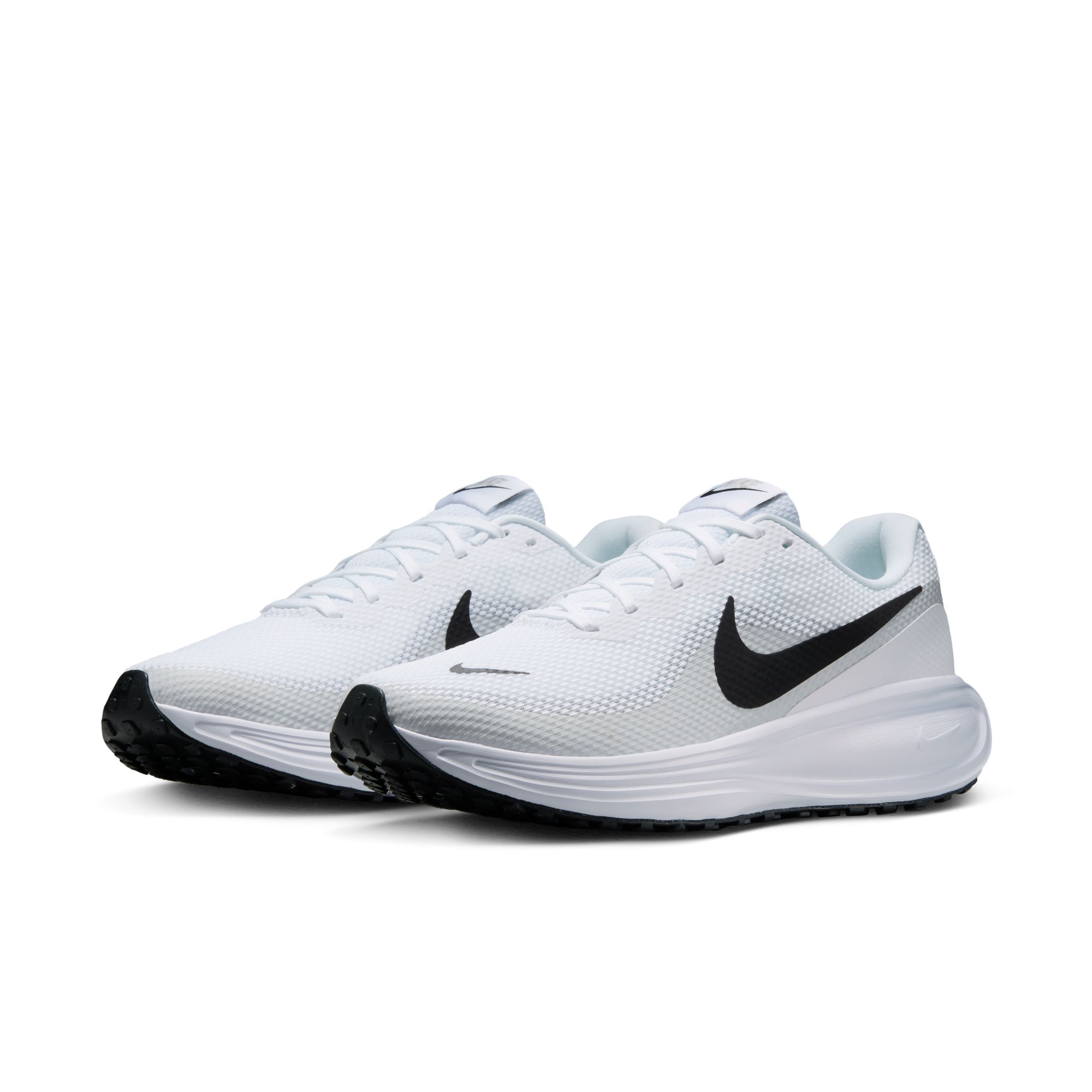 NIKE REVOLUTION 8