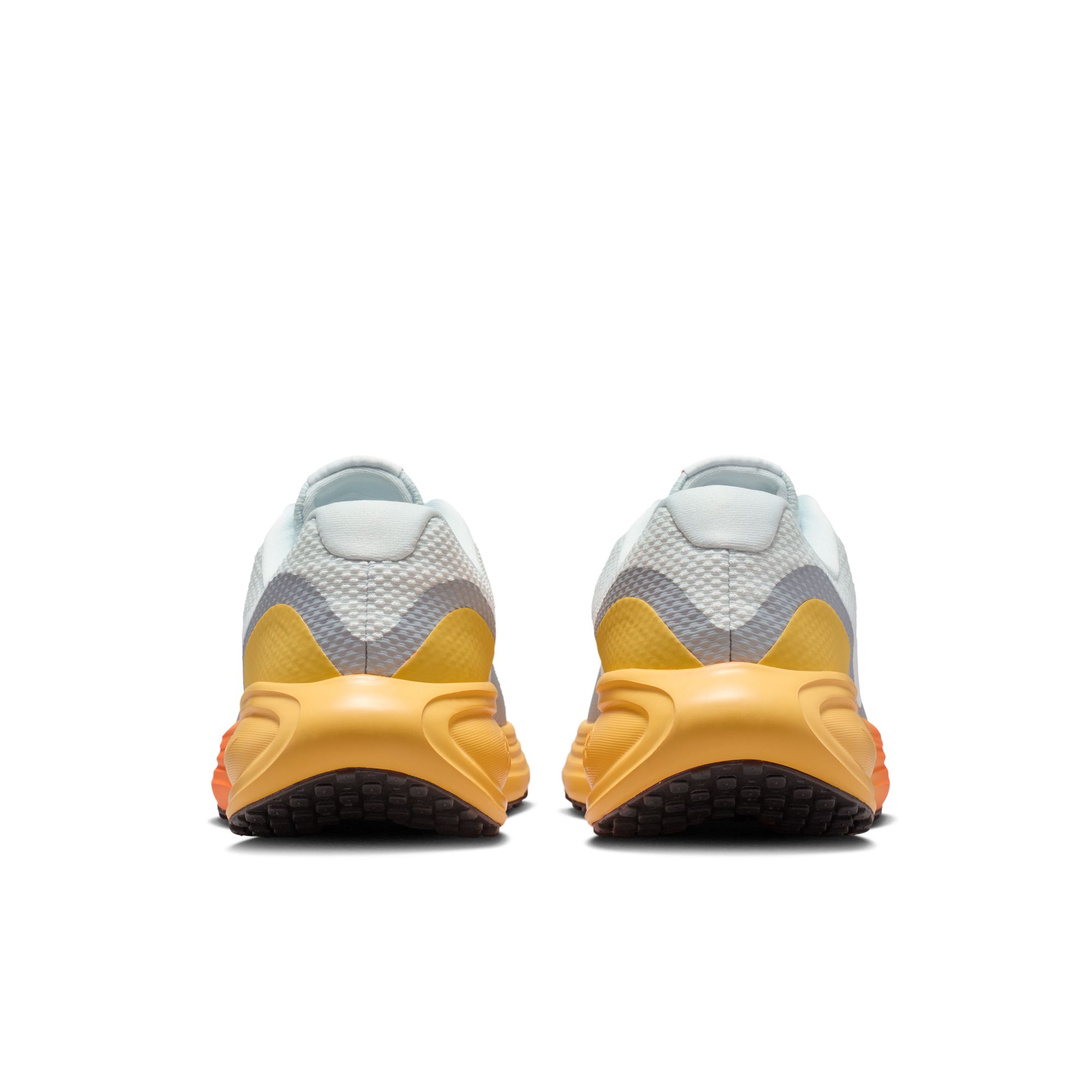NIKE REVOLUTION 8