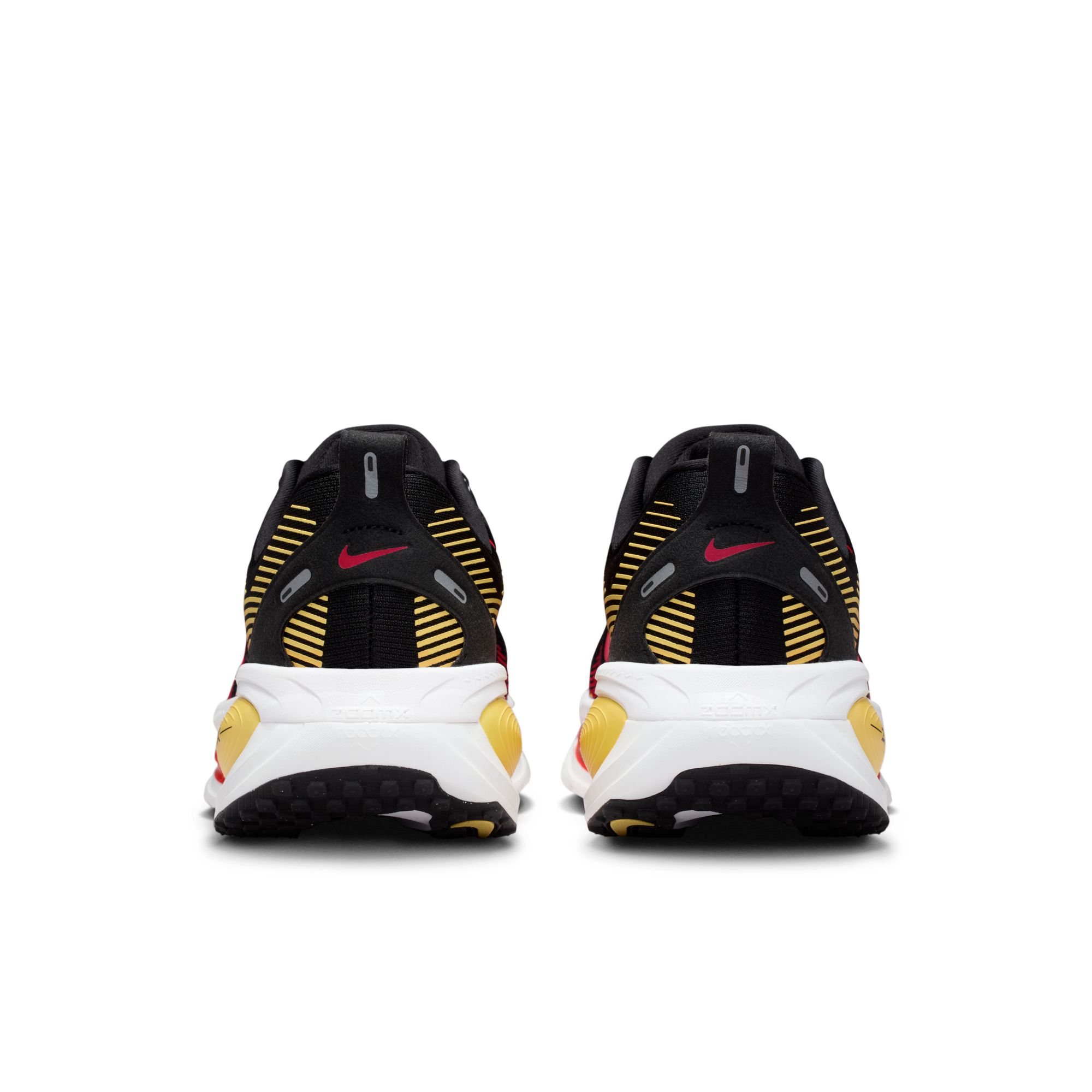 NIKE VOMERO 18