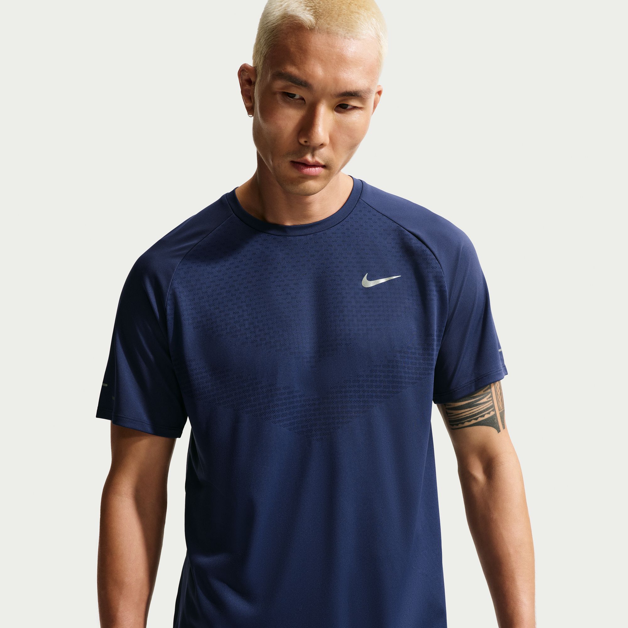 M NK DFADV STRIDE SS TOP