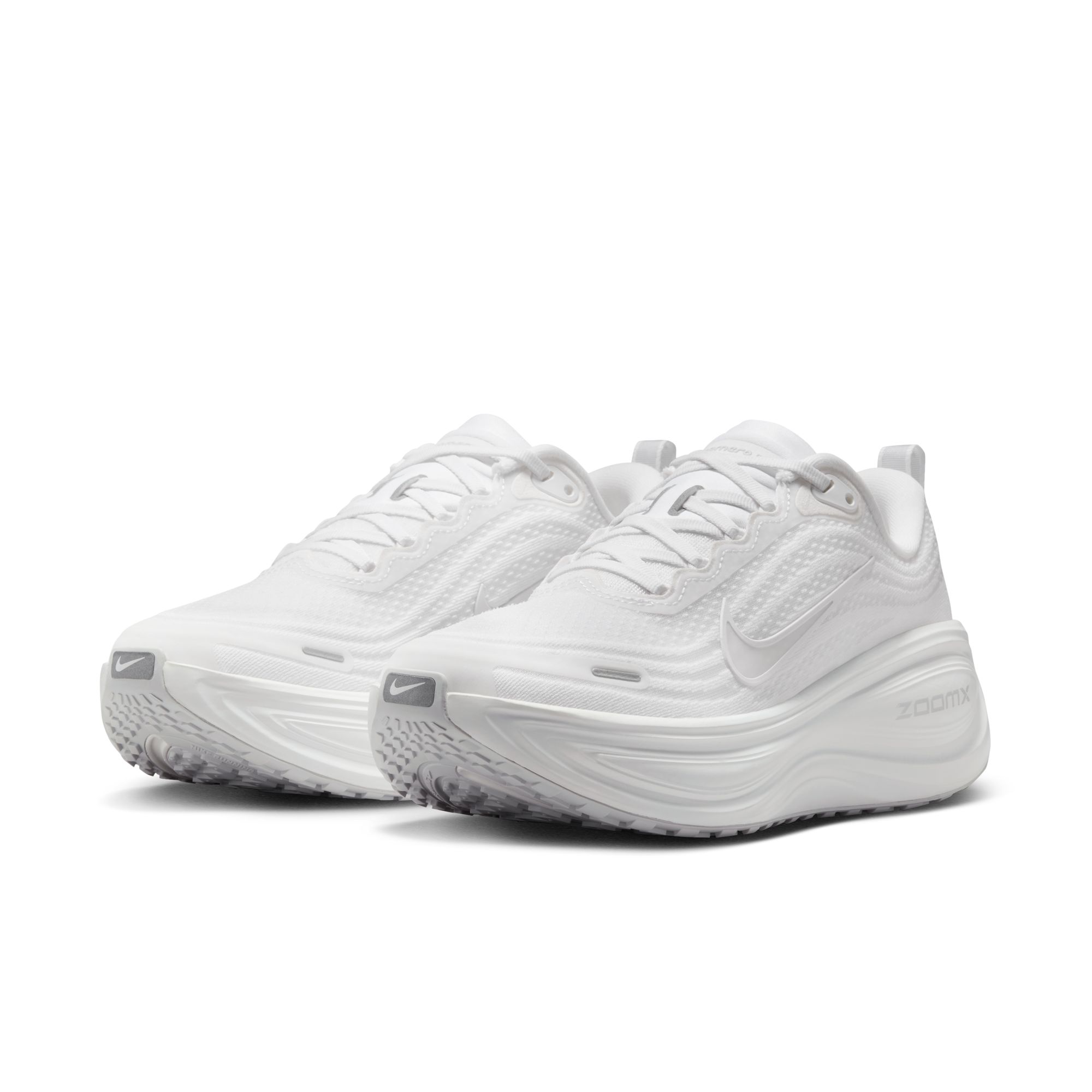W NIKE VOMERO PLUS