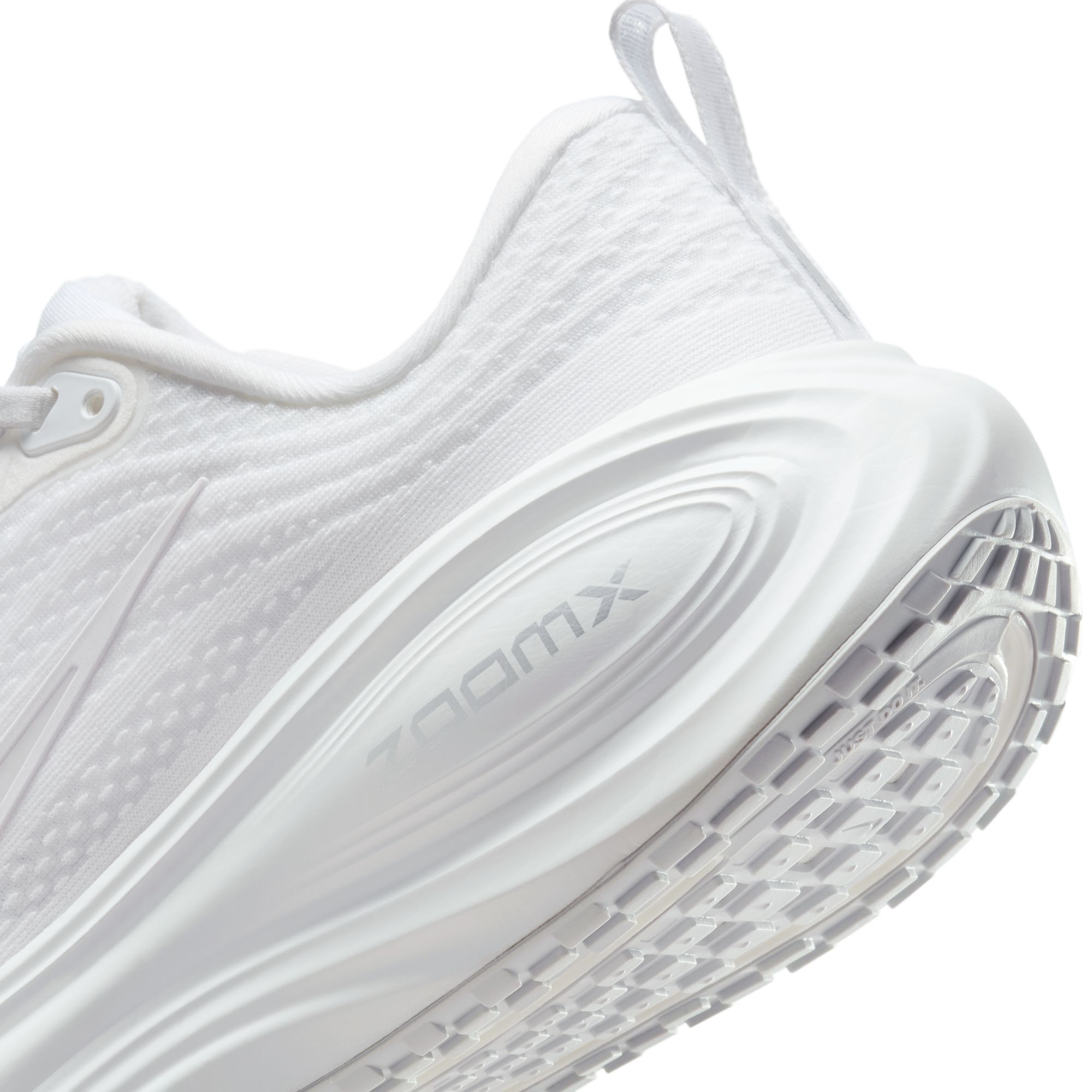 W NIKE VOMERO PLUS