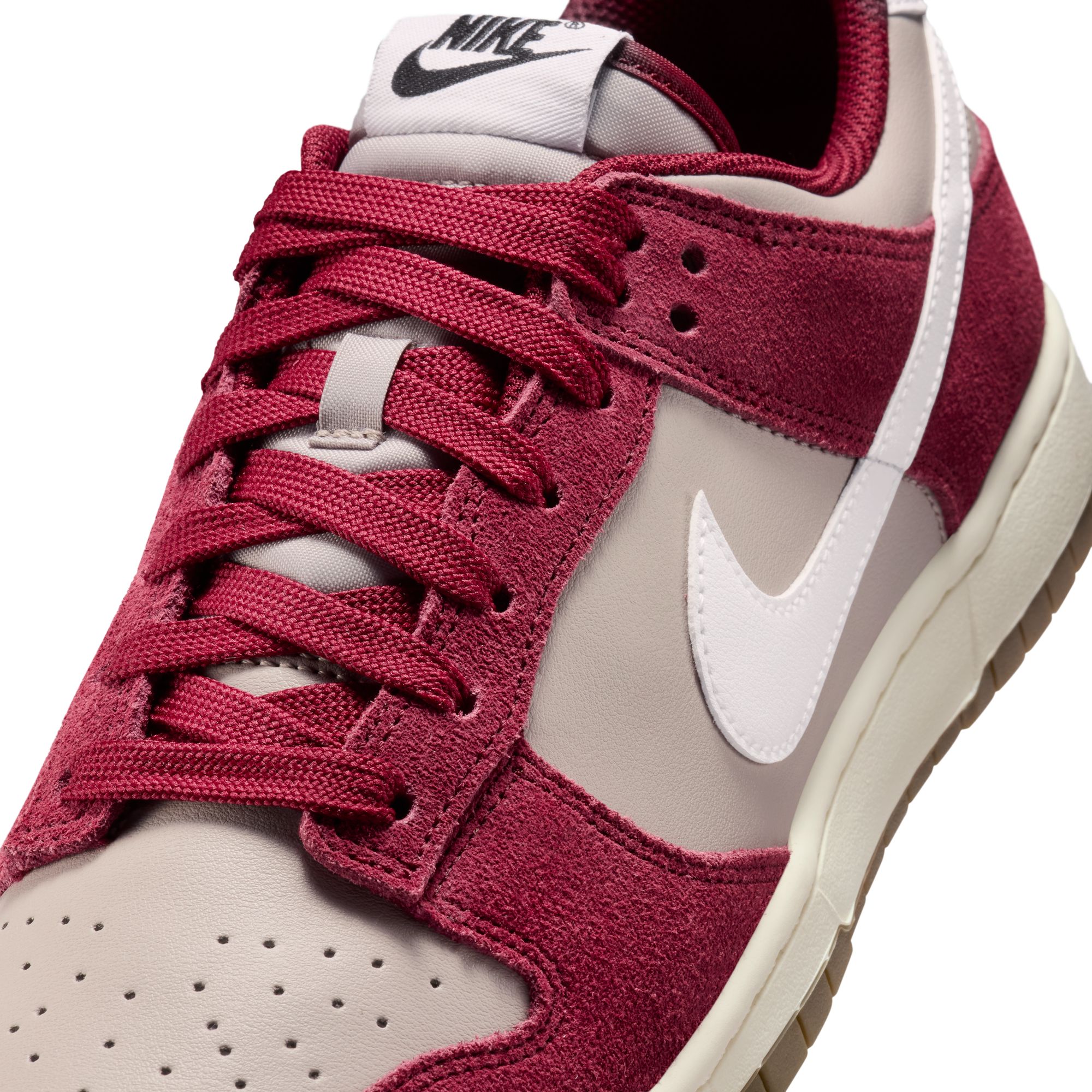 NIKE DUNK LOW RETRO SE