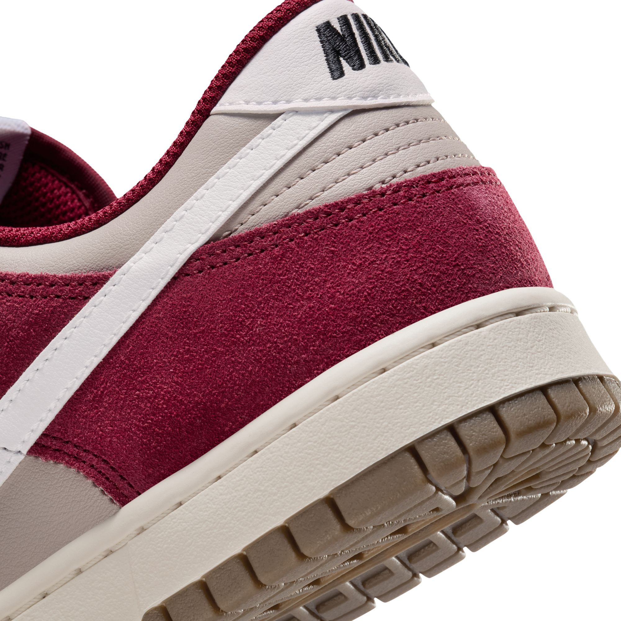 NIKE DUNK LOW RETRO SE