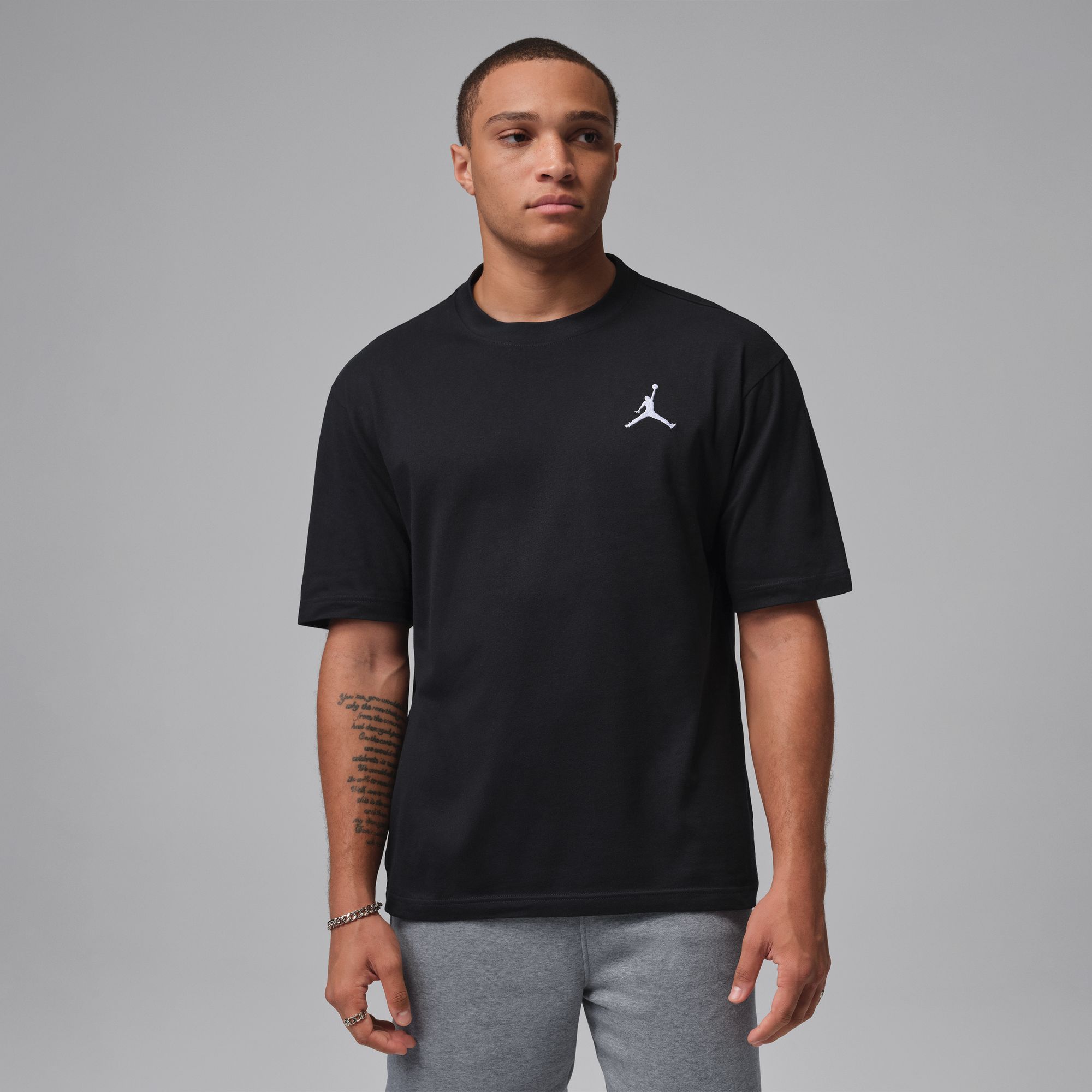 M J JUMPMAN EMB SS CREW