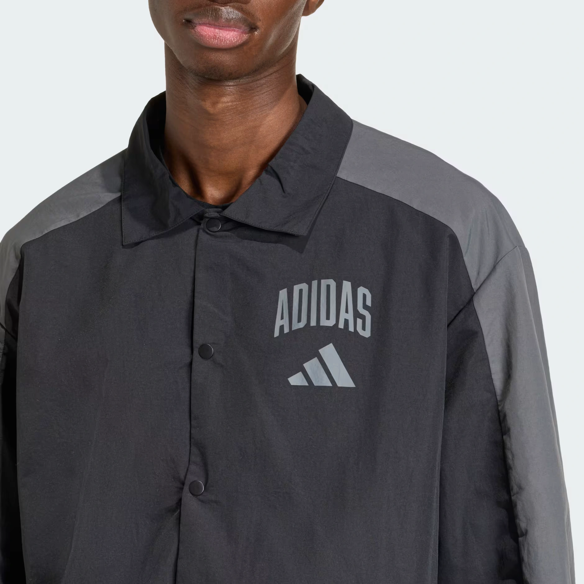 M COLLEGIATE CJ