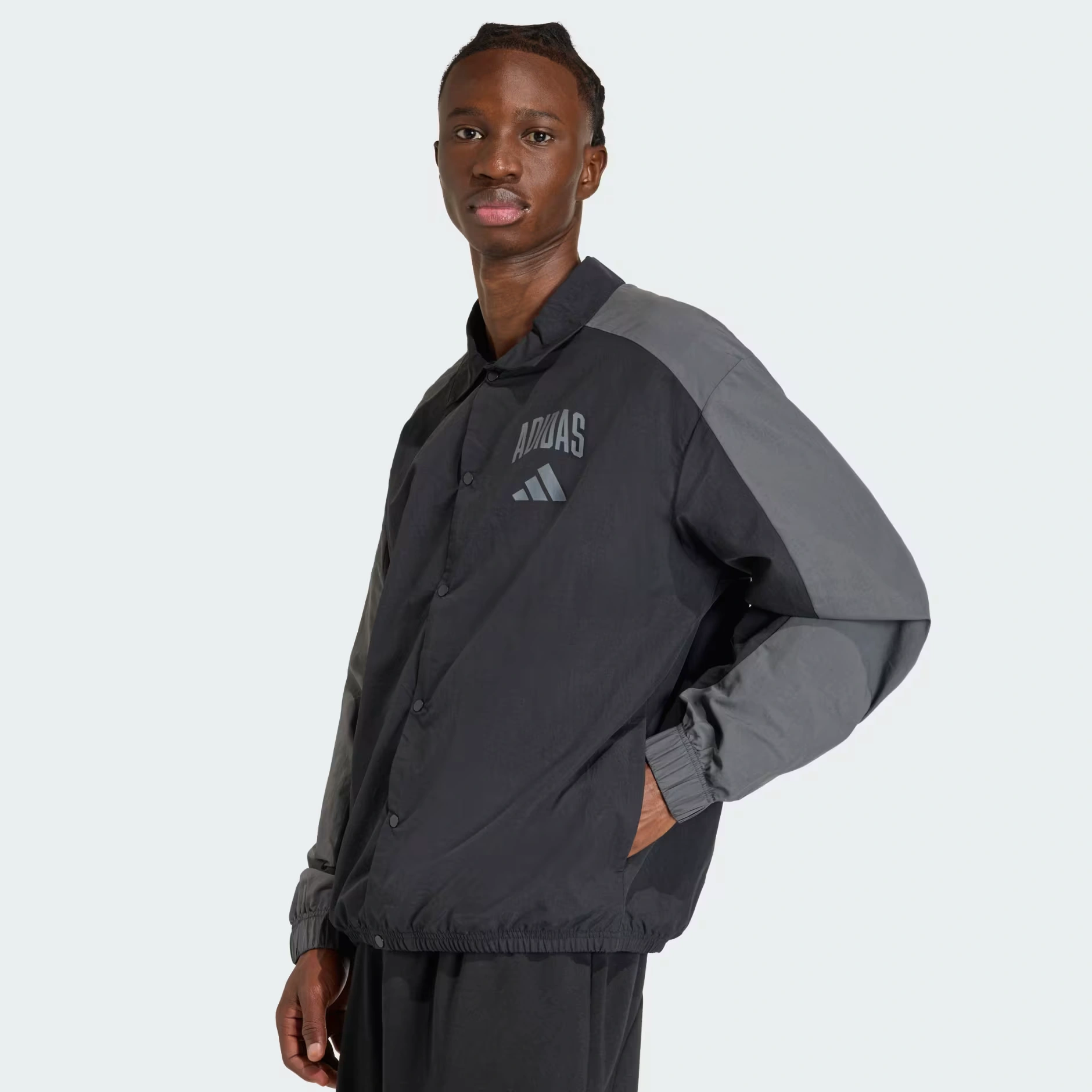 M COLLEGIATE CJ