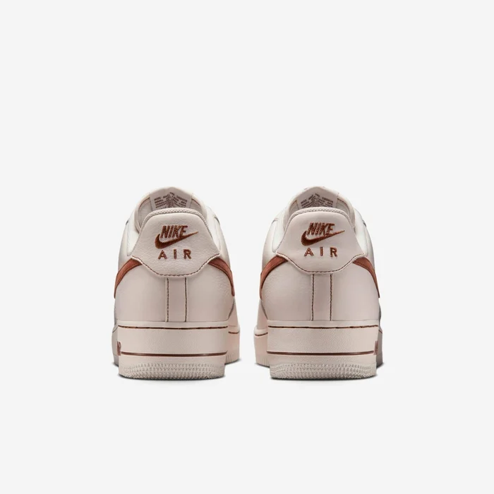 AIR FORCE 1 '07 LV8