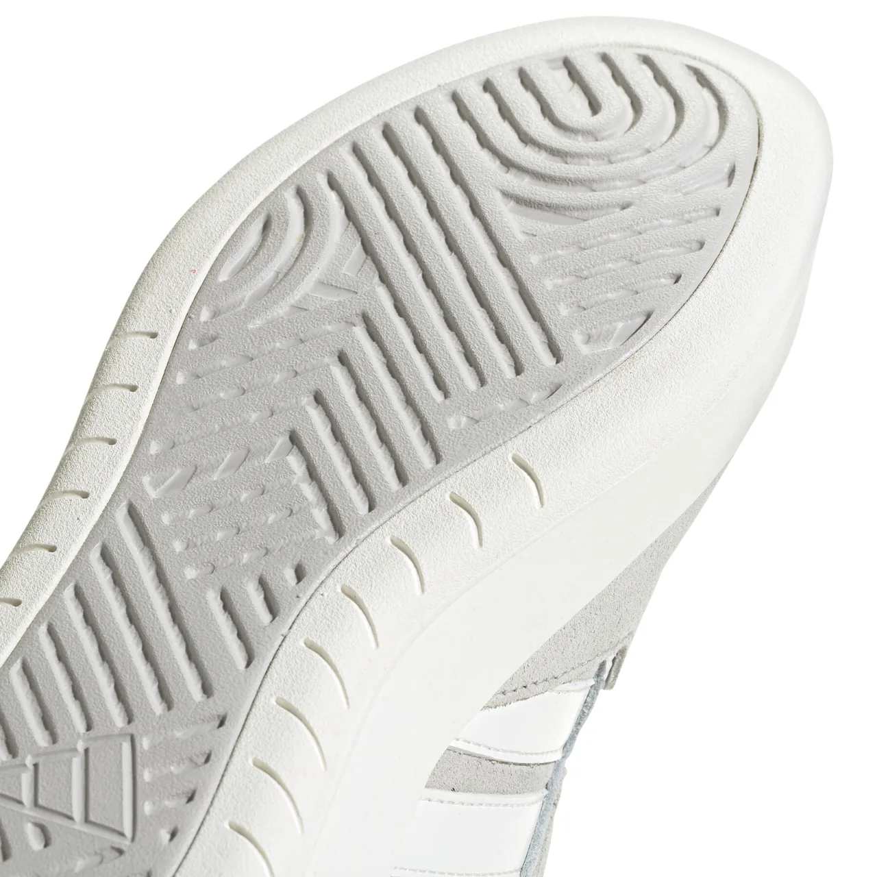 COURT 24 FTWWHT/FTWWHT/OWHITE